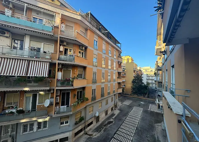 Urban Oasis Near Appia Antica Park Apartment *